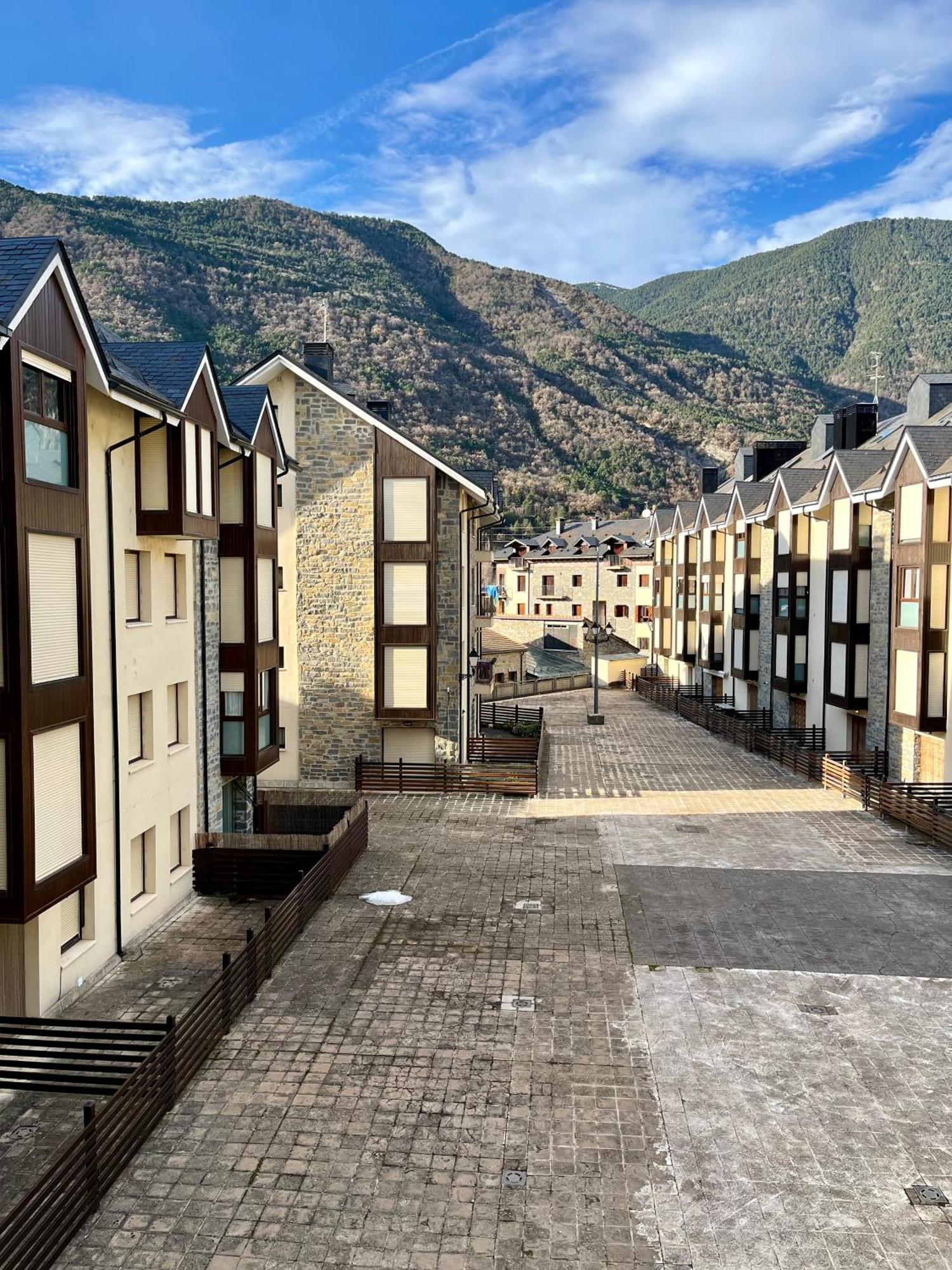 Apartamento Alma De Biescas Exteriör bild